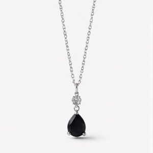 Beautiful tear drop necklace